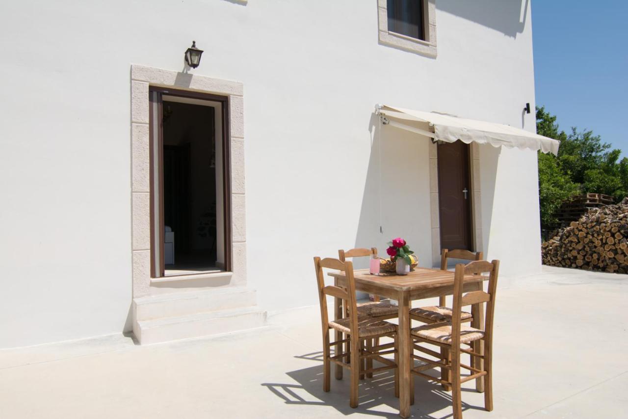 Papa-Antonis Stone House Villa Zaros Bagian luar foto